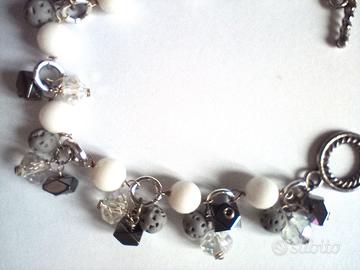 bracciale con charms ematite, agata bianca e crist