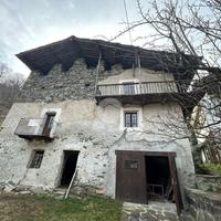 CASA INDIPENDENTE A LOCANA