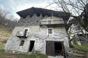 CASA INDIPENDENTE A LOCANA