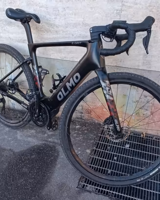 Gravel in Carbonio Olmo E-Grit Motore Polini 85 