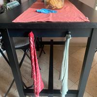 Tavolo cucina con sedie