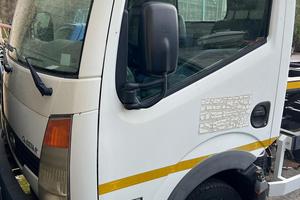 NISSAN CABSTAR 45.13 con 3 casse ribaltabili