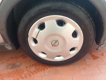 5 GOMME + 5 CERCHI + 5 BORCHIE Opel Corsa  M+S