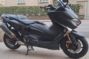 YAMAHA T-MAX 530 SX