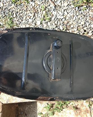 serbatoio Vespa PX , ganci interni