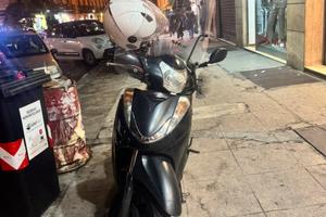 Honda sh 300 2009