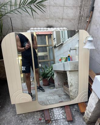 Mobile con specchio