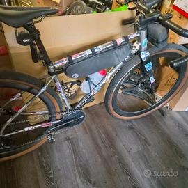 Bicicletta gravel Gusoline Blade