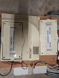 base naomi1  funziona con 2 giochi