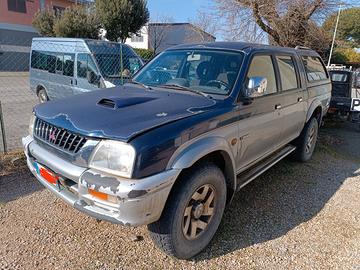 Mitsubishi L200 anno 2001