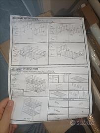 Letto a due piani (doghe metalliche) 