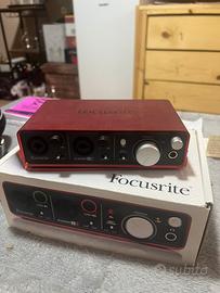 Scarlett 2i2 focusrite