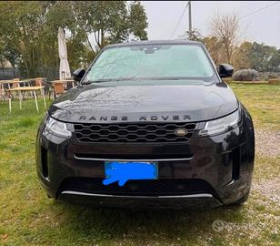 Range Rover Evoque total black stupenda!