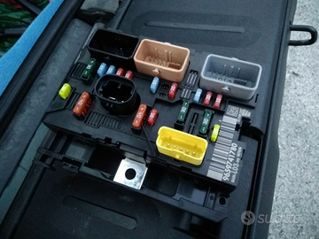Scatola porta fusibili e centralina per Citroen C2