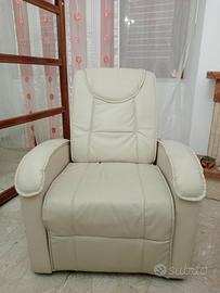 Poltrona reclinabile 