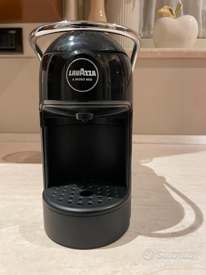 Macchina Lavazza Jolie per capsule A Modo Mio con SPEDIZIONE GRATUITA