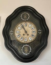 Orologio a pendolo con suoneria "occhio di bue"