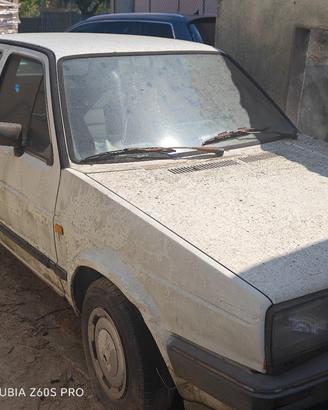Volkswagen Jetta mk2  da restaurare