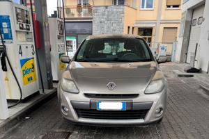 Renault clio III SERIE 2009