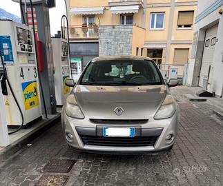 Renault clio III SERIE 2009
