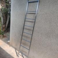 Scala per soppalco o libreria