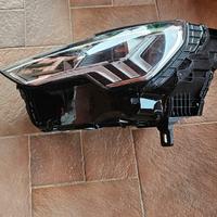 fari anteriori full led Matrix nuovi audi q3 2021