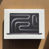 Macbook pro M5 16gb 1TBssd nero SIGILLATO