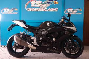 SUZUKI GSX R 750
