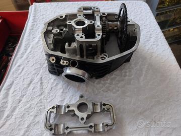 TESTATA  DX  BMW R 1200GS  NERA  COD. 8530416 02