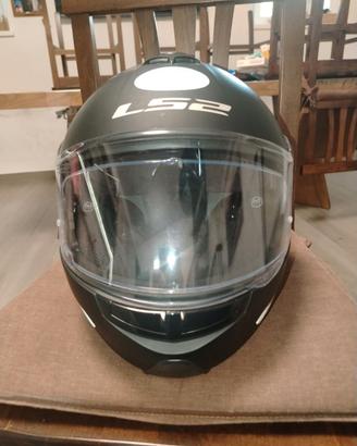 2 Caschi LS2  taglia S e XL
