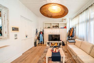 Appartamento a Roma Via Giovanni Gentile 3 locali
