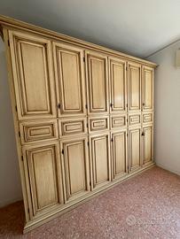 Armadio in legno 6 ante