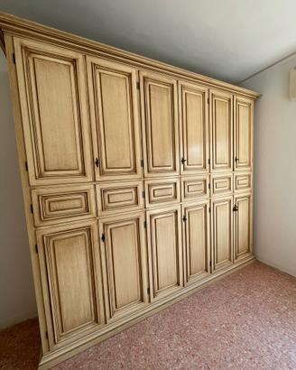 Armadio in legno 6 ante