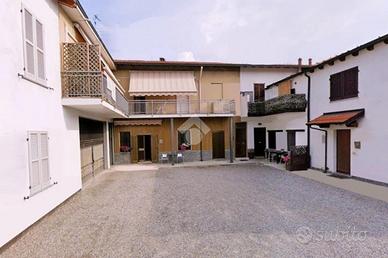 4 LOCALI A CASSINA DE' PECCHI