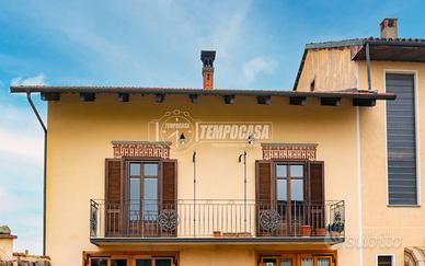 CASA SEMI INDIPENDENTE CON TERRENO!!