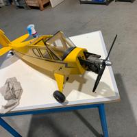 Aeromodello kyosho Piper Cub