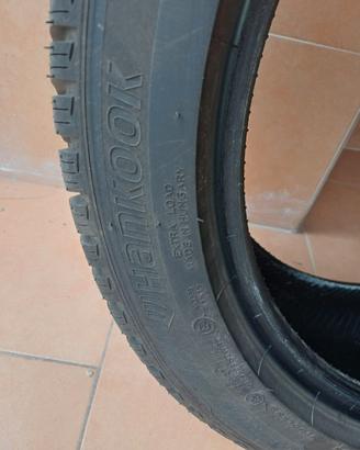 Gomme Auto Hankook winter i cept evo 3 245x45x18