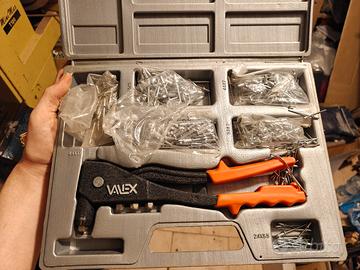 kit rivettatrice manuale valex con assortimento 