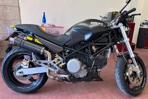 DUCATI MONSTER 750cc 2002