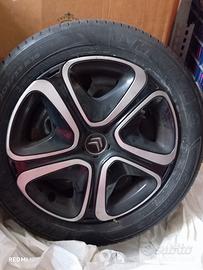 DUE CERCHIONI +gomma e copri cerchio Citroen c3