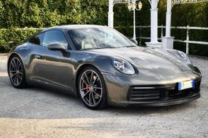 Porsche 992 911 CARRERA 4S