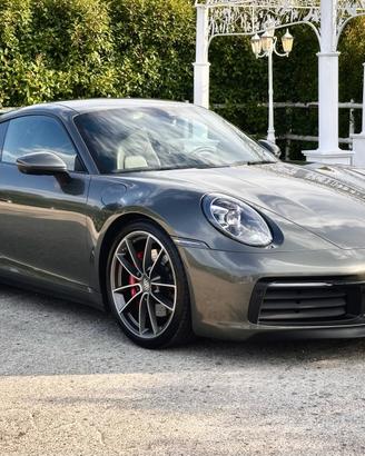 Porsche 992 911 CARRERA 4S