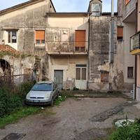 Lancusi centro casa semindipendente