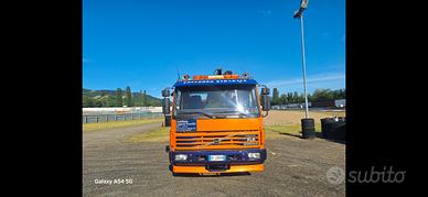 Carro attrezzi Volvo FL6