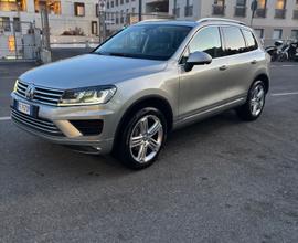Volkswagen Touareg 3.0 TDI 204 CV tiptronic BlueMo