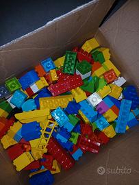 lego duplo originali  circa 8 kg..