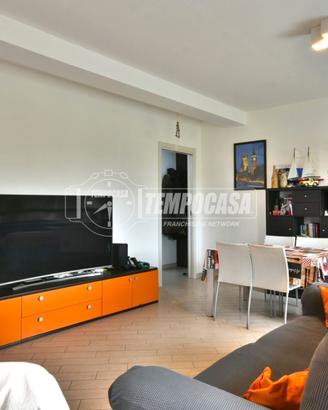 Appartamento luminoso con garage in zona strategic