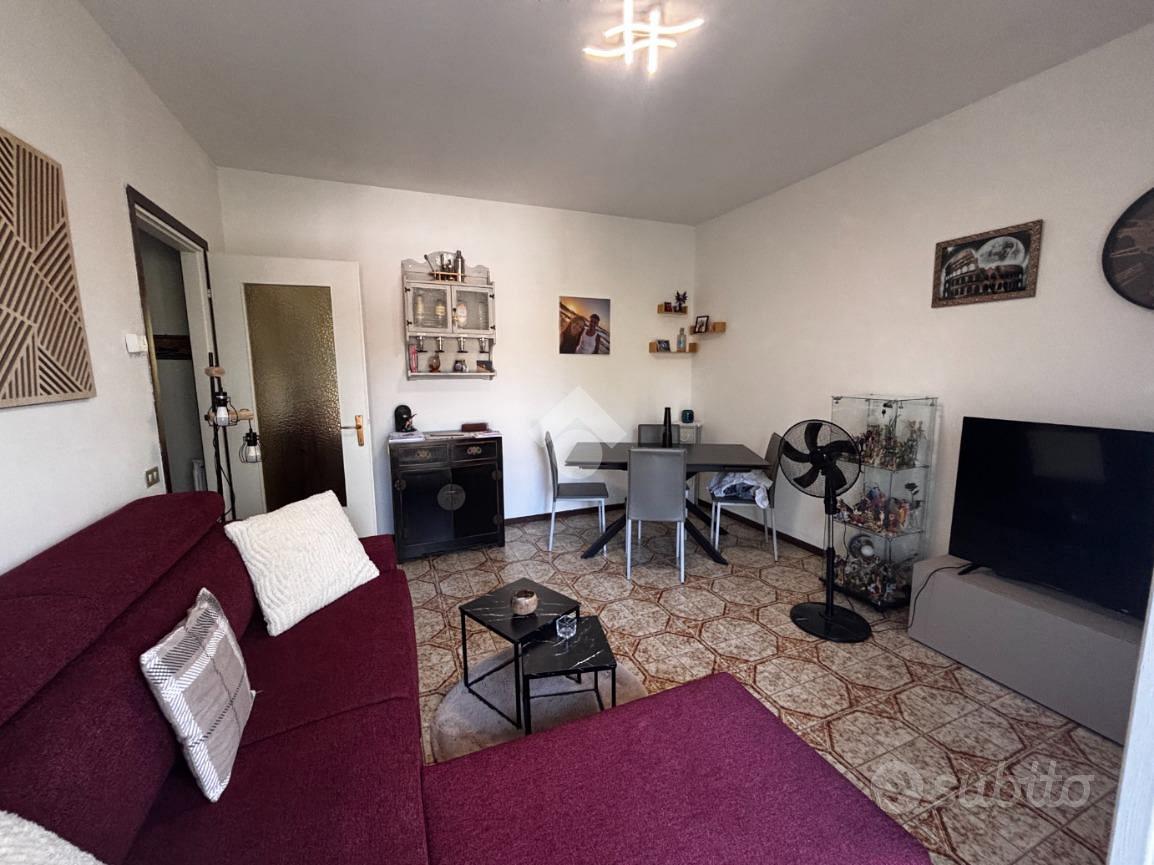 Apartment in Malnate, Folla - Vista 2