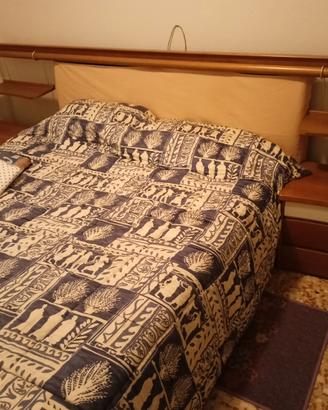 letto matrimoniale in noce naz doghe e materassi