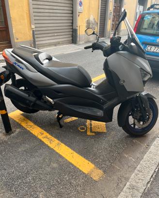 YAMAHA XMAX 300 (2021) – Unico Proprietario